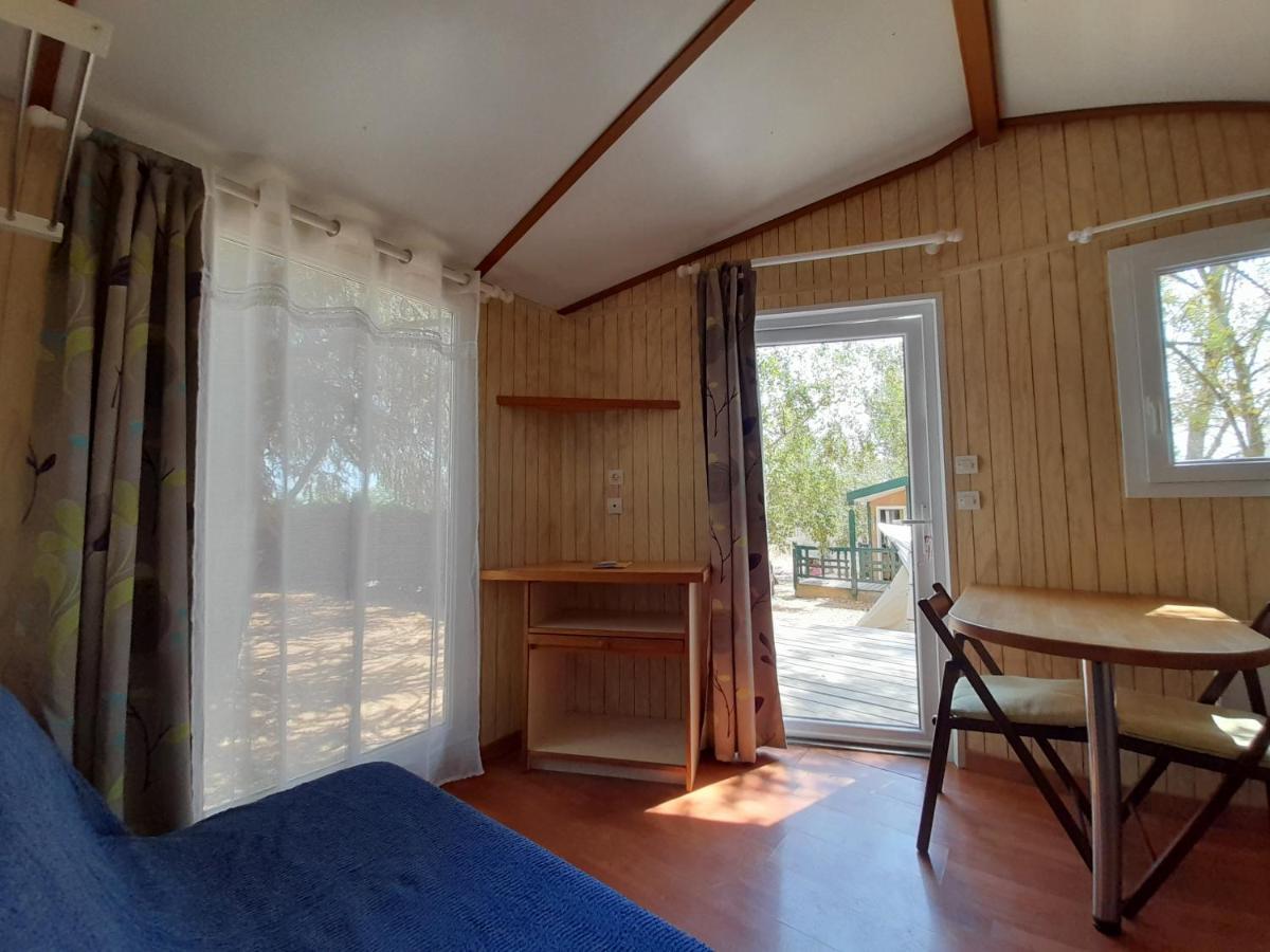 Paradise Challets And Camping Hotel Sarrecave Buitenkant foto