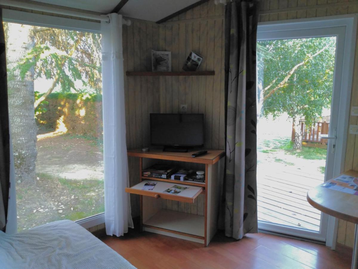 Paradise Challets And Camping Hotel Sarrecave Buitenkant foto