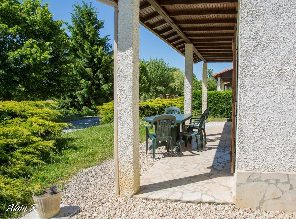 Paradise Challets And Camping Hotel Sarrecave Buitenkant foto