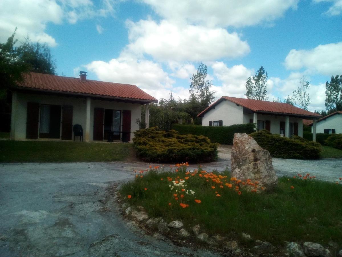 Paradise Challets And Camping Hotel Sarrecave Buitenkant foto